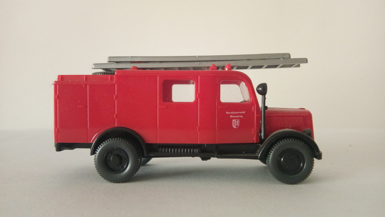 Macht (7976)