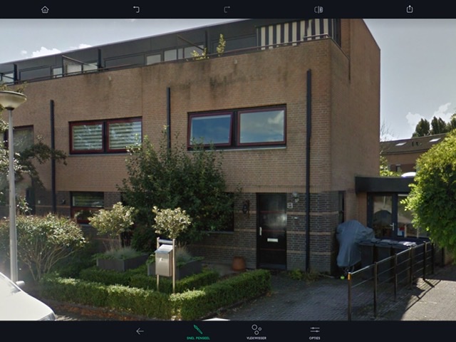 84893901-E1AE-4246-AADA-2E10F813438C