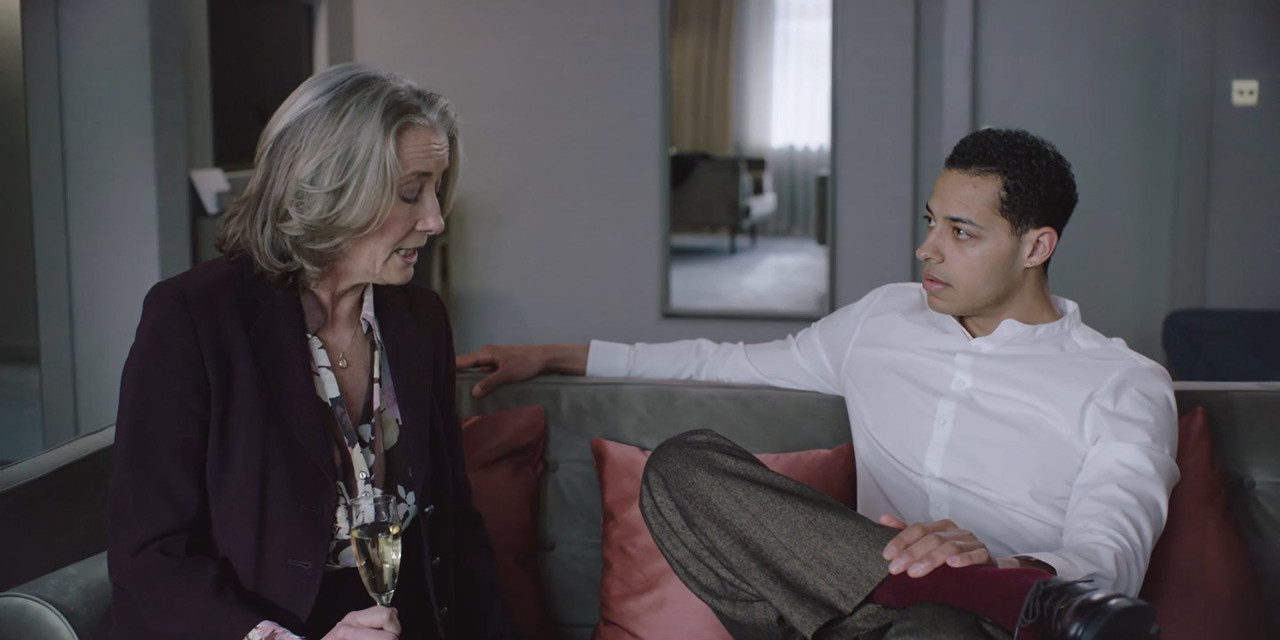 Good Luck to You, Leo Grande 2022 WebRip [Hindi + Tamil + English] 480p, 720p ESub Screenshot
