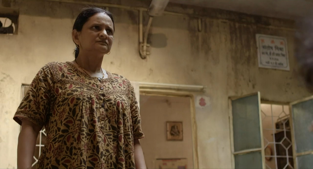 Gullak 2019 WebRip Season 1 [Hindi + Tamil + Telugu + Malayalam + Kannada] 480p 720p ESub Screenshot