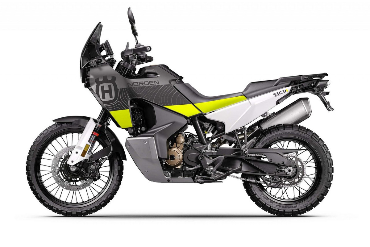 Большой фотосет мотоцикла Husqvarna Norden 901 2022