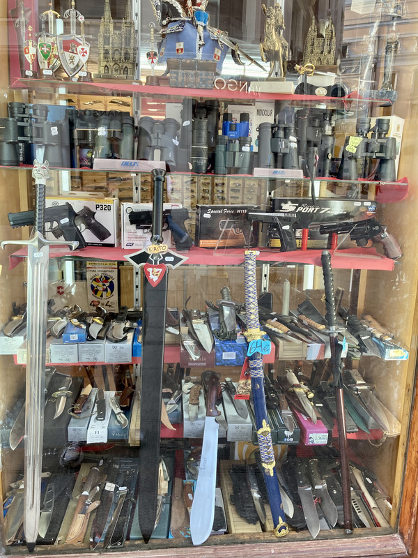 41227021-2433-4622-9A78-0E1798D789DE