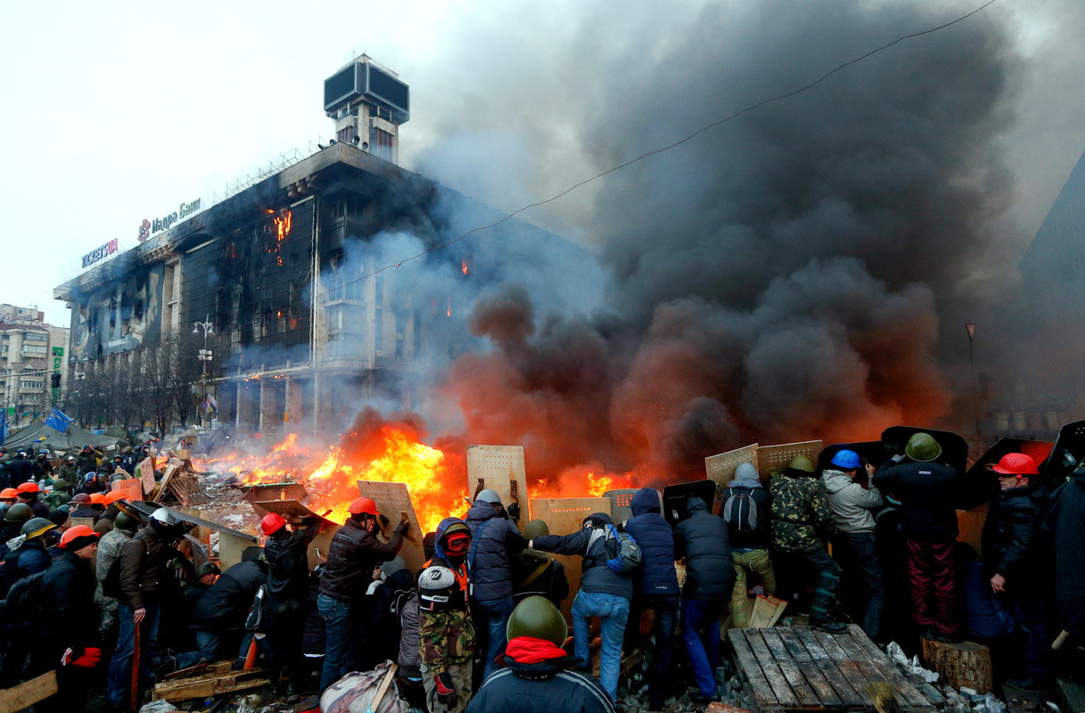 ukraine-eujlyhlj-protest.jpg