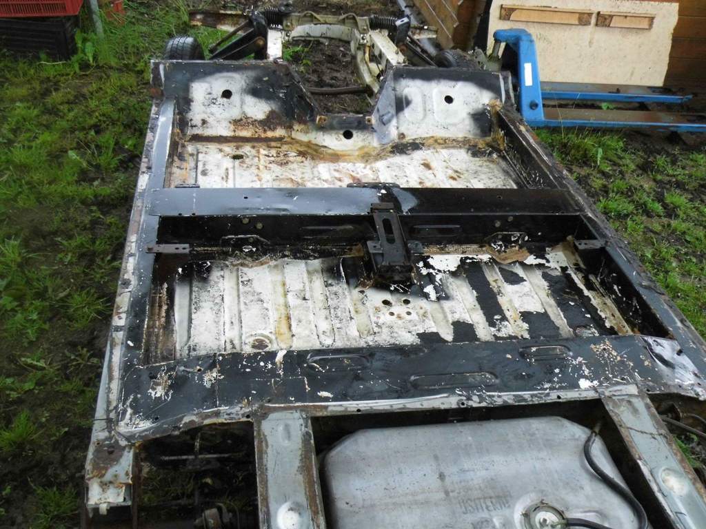 13271470_1746446522266192_1979