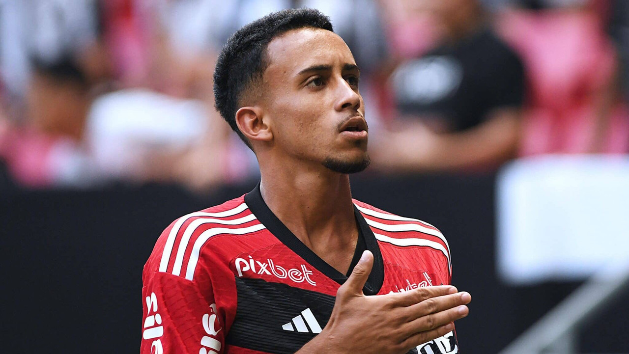 Cruzeiro acerta compra de Matheus Gonçalves e negocia últimos detalhes com o Flamengo