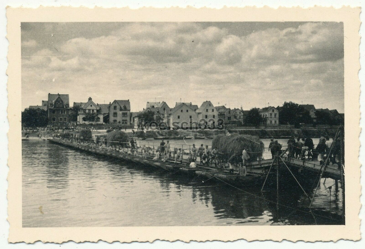 10 Fotos Pioniere der Wehrmacht Rhein Kriegsbrücken Fähre Ponton B-Gerät Kran8