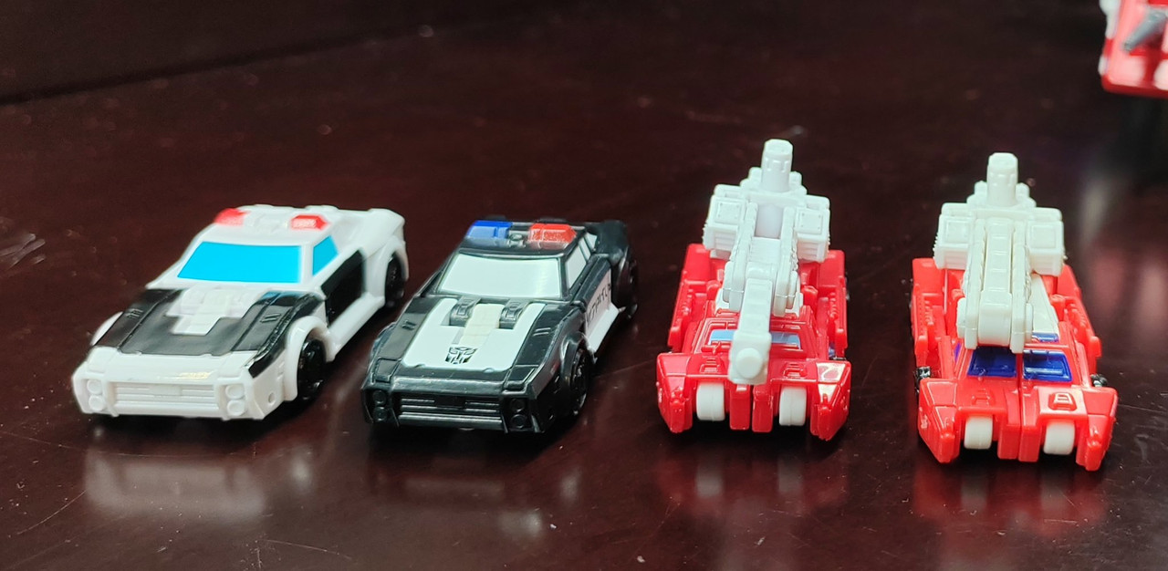 11-HasLab-Victory-Saber-In-Hand-Images