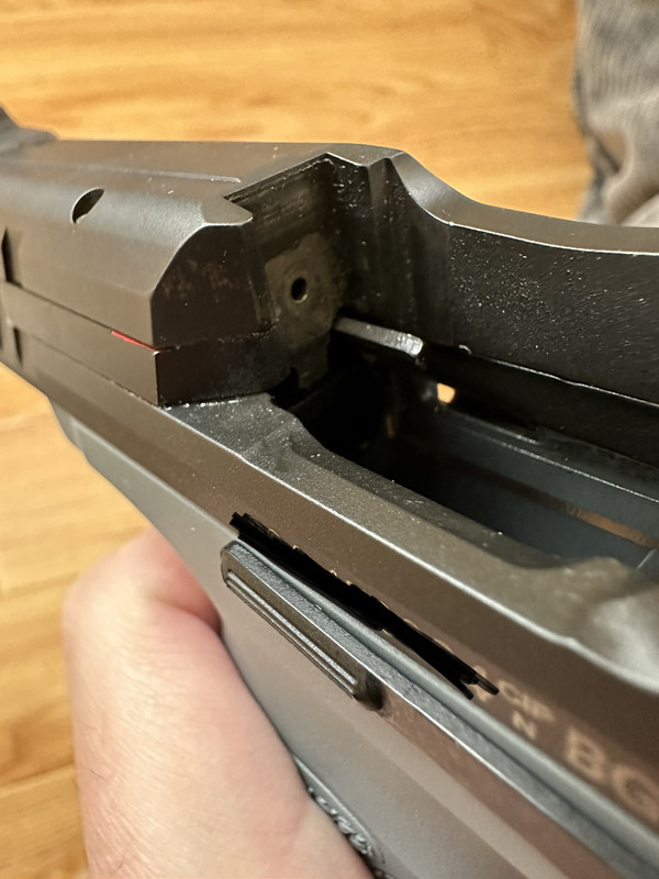 AAAF5664-AF53-4C2C-A7EA-DF5F20ECE868