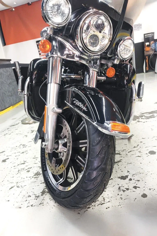 Michelin Commander 3 fitment