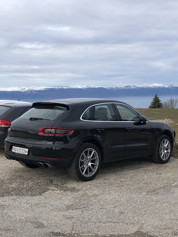 CA543A65-4C32-4659-B7FE-F7F622A84235