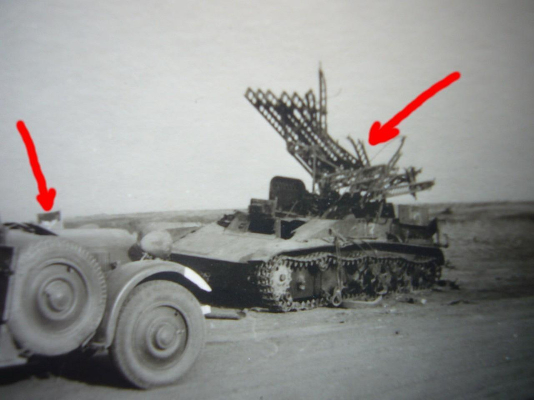 Foto Ostfront Russland - russischer RAKETENWERFER Stalinorgel Panzer Kübelw