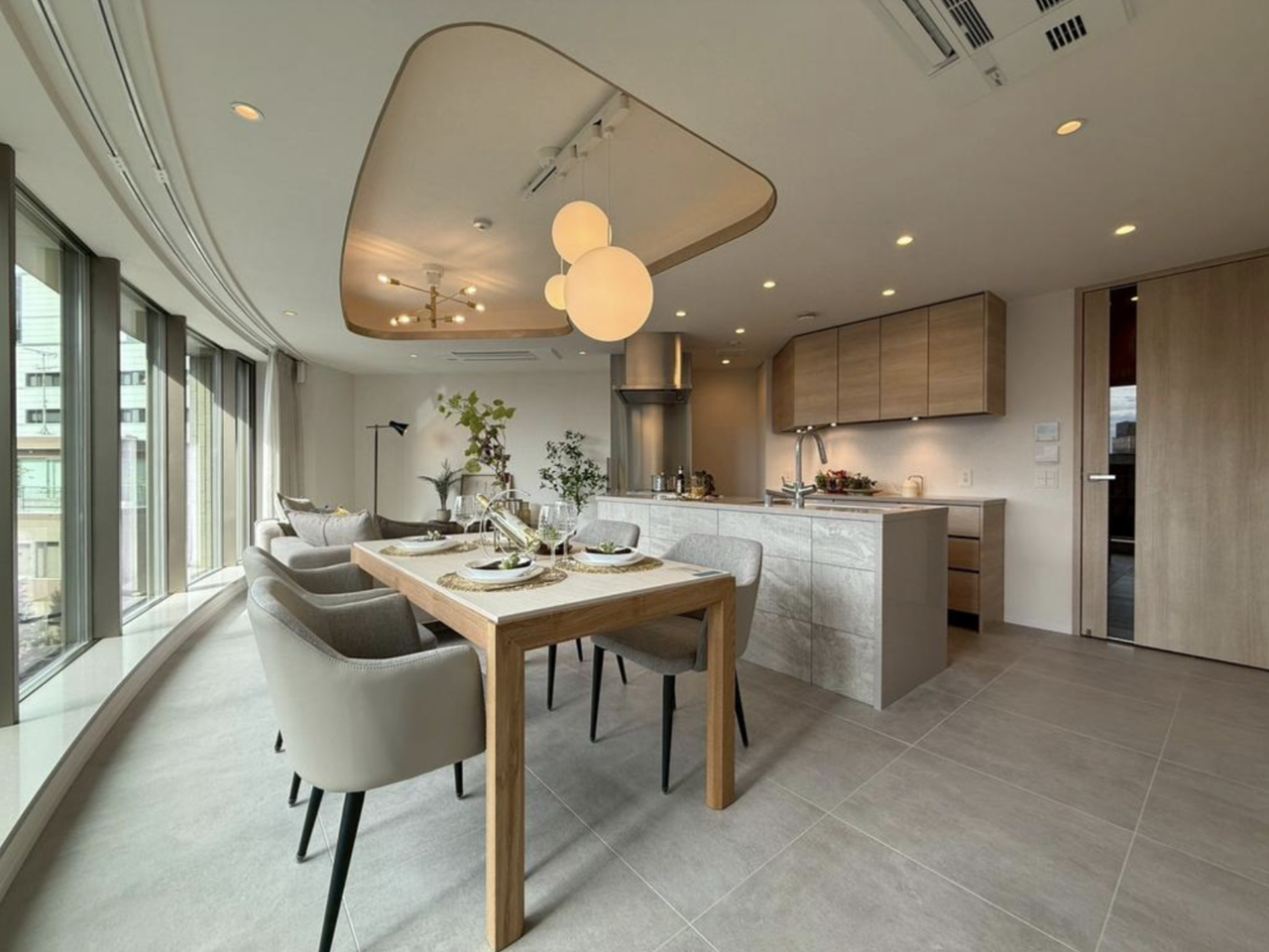 Living / Dining Room (2)