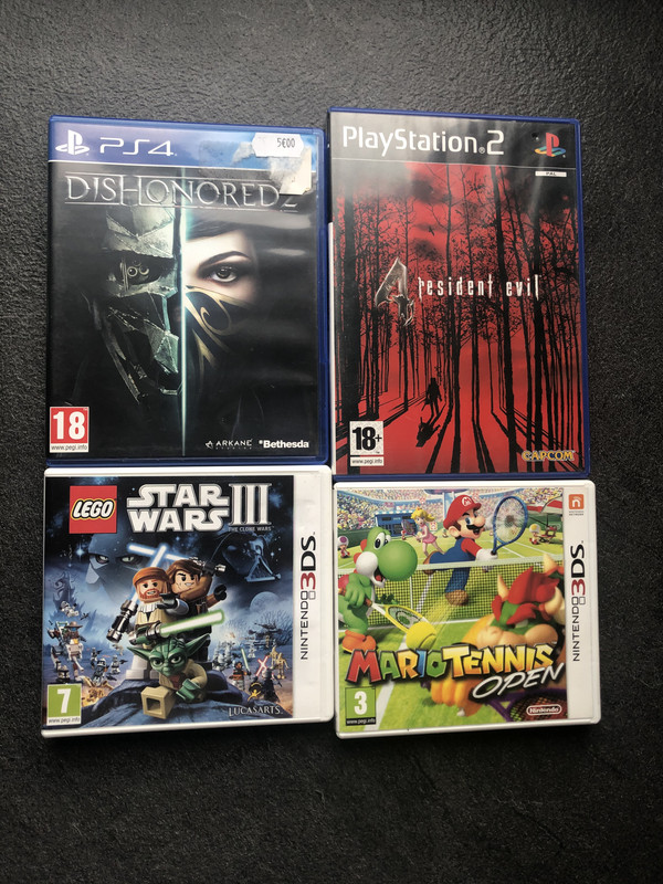 B5E78972-8C99-40EC-B7F6-6000406548F5