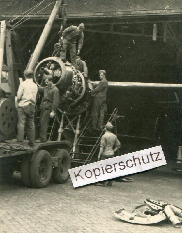 Wartung am Motor in Soesterberg (4)