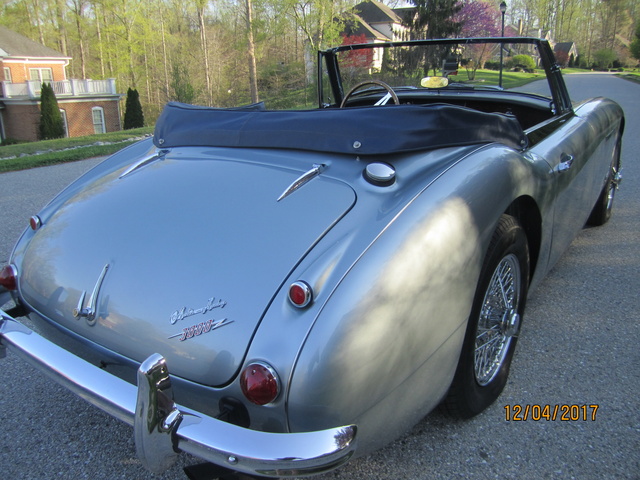 1966_austin-healey_3000_rear