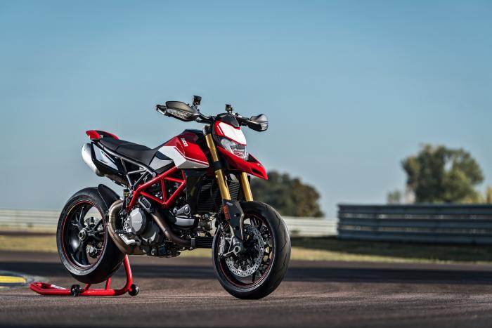 M_Ducati Hypermotard 950 SP 2019 foto in azione (47)