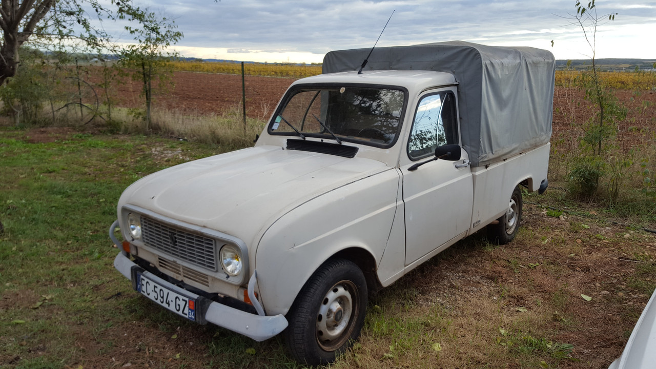 RENAULT 4 PICK UP 5