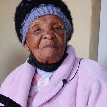 Mujer de Sudáfrica cumplió 128 años, este es su secreto
