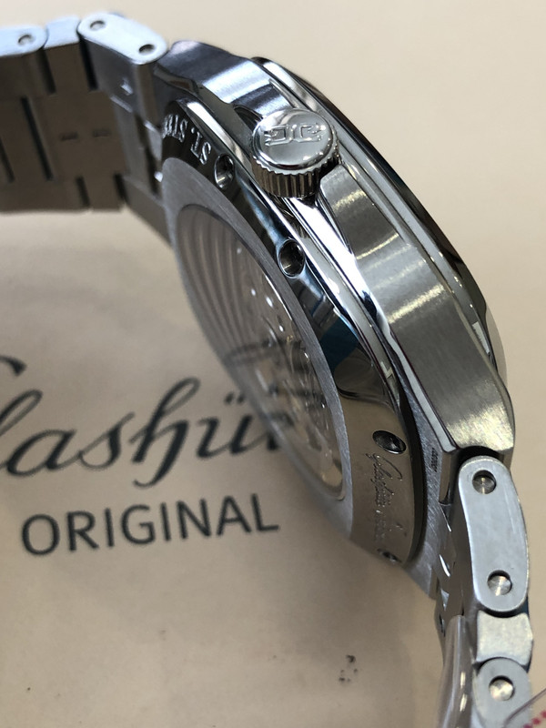 6B0BA6E9-F2D9-487B-8276-B1EEA62C146A