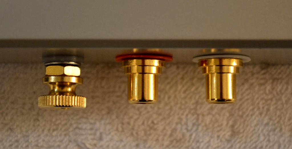 SL-1401-RCA-Jacks-2.jpg