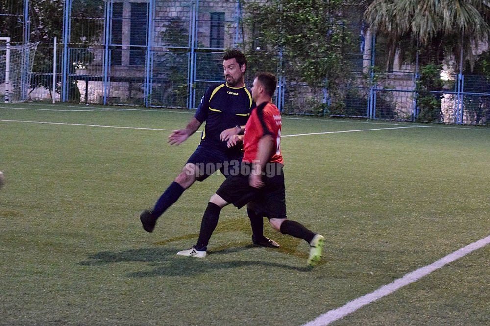 , &Pi;&rho;&omega;&tau;ά&theta;&lambda;&eta;&mu;&alpha; &Mu;&alpha;&zeta;&iota;&kappa;&omicron;ύ &alpha;&theta;&lambda;&eta;&tau;&iota;&sigma;&mu;&omicron;ύ : &Sigma;ά&rho;&omega;&sigma;&alpha;&nu; &omicron;&iota; &Mu;&eta;&chi;&alpha;&nu;&iota;&kappa;&omicron;ί – &Kappa;&omicron;&rho;&upsilon;&phi;ή &mu;&alpha;&zeta;ί &mu;&epsilon; Route 66 (pics & vid)