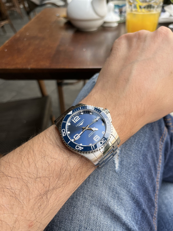 AFEA61EF-81D5-4E3F-BDF9-5DEAABADEF91