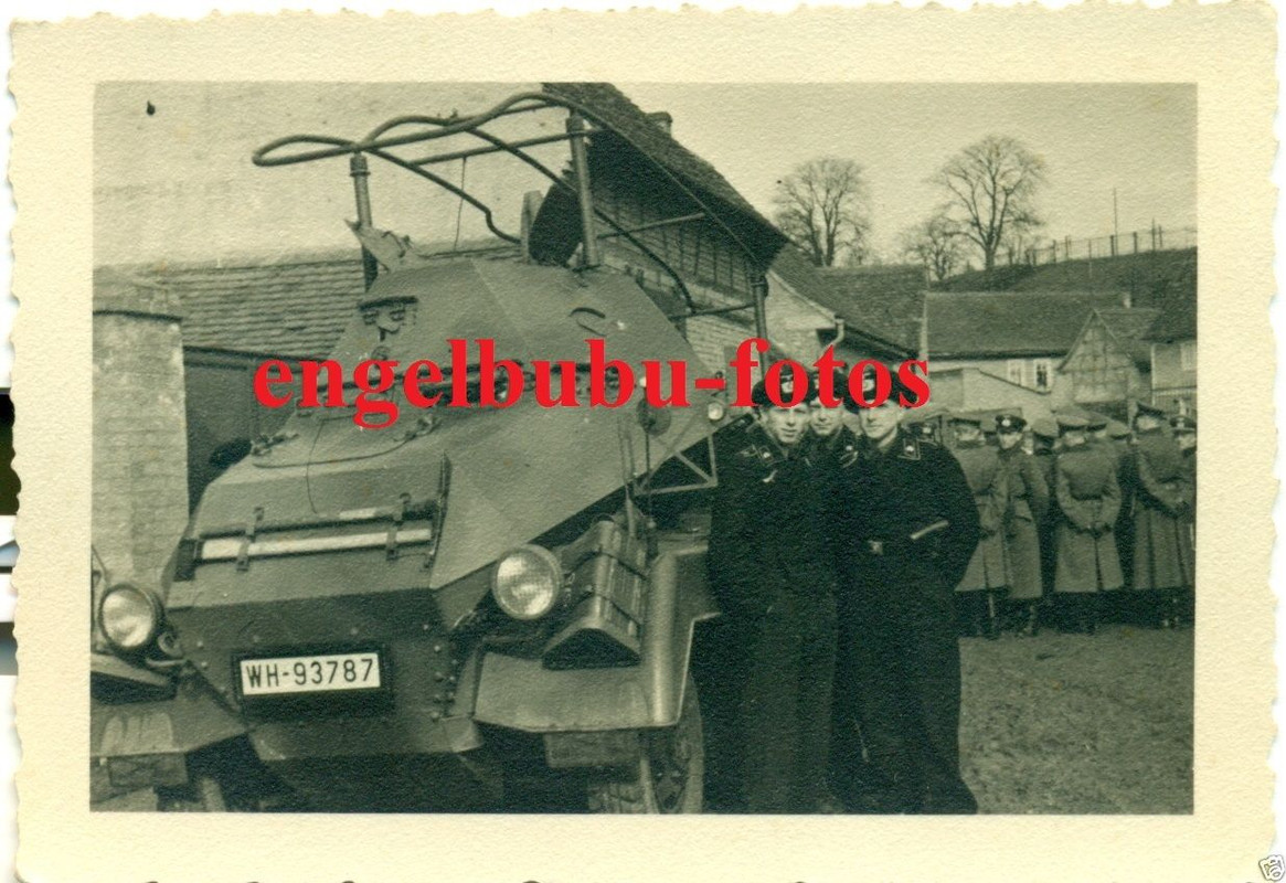 PANZER-REGIMENT - PANZER-SPÄHWAGEN mit WH-93787 