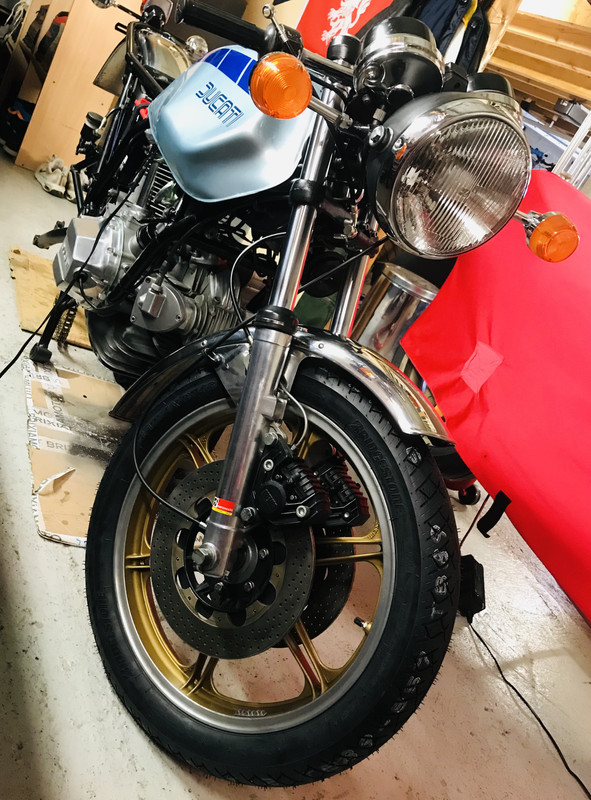 6DB3D087-2FEA-4E27-B5EC-DA0D41F51F6B