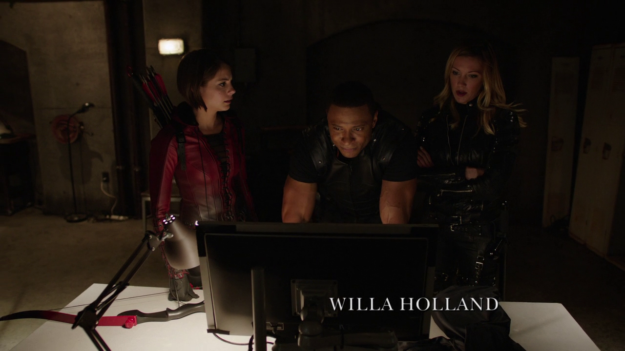 Arrow.S04E01.Green.Arrow.720p.BDMux.ITA.ENG.x264-BlackBit[screenshot 2]