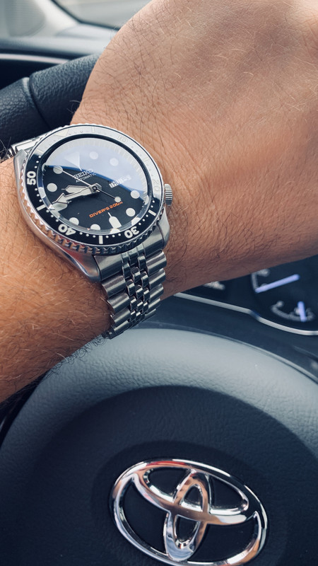 BDDD810E-2C95-4FF8-AD5A-D74A7774181F