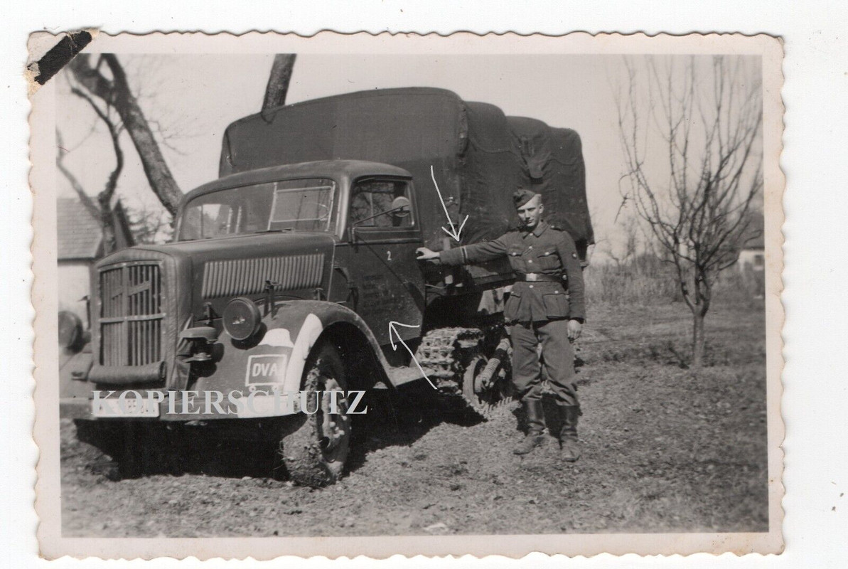 Russland SDkfz LKW Halbkette Maultier Emblem DVA Soldat Ärmelband