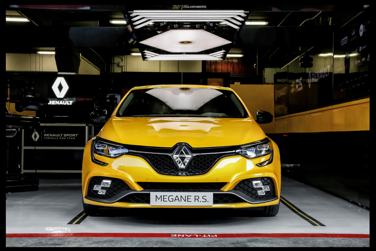 212141612018NewRenaultMGANERSTROPHY