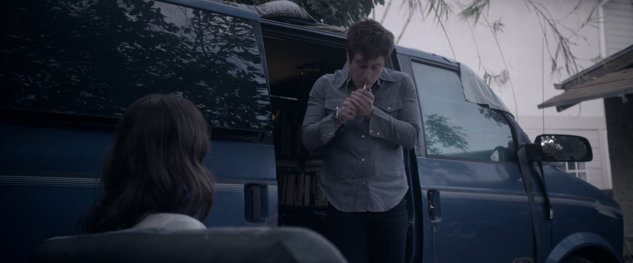 Starry Eyes (2014) (1080p BluRay x265 r00t)-7