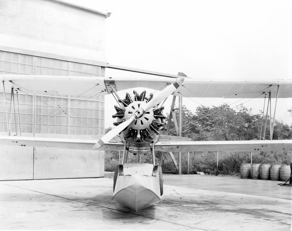 grum 1574 Ch Vough O2U, A float, V.S. 9.1930