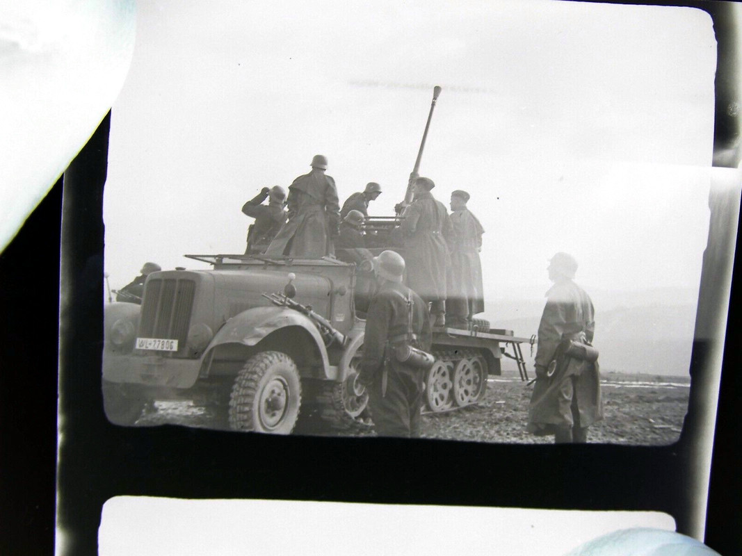 LKW Geschütz Technik Soldaten Negative3