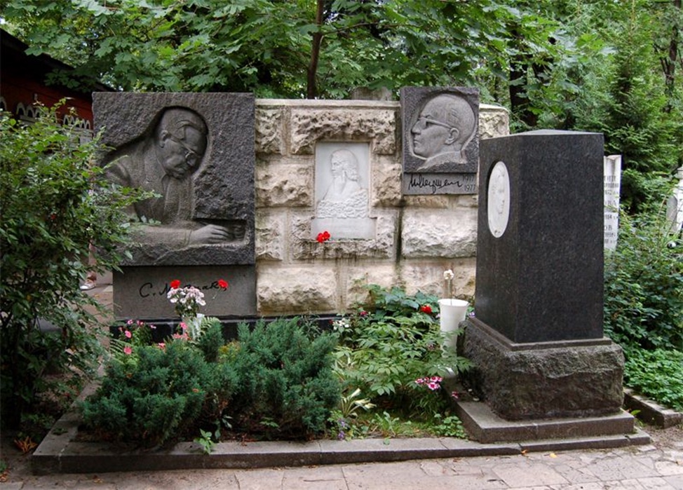 grave-marshak-s-ya