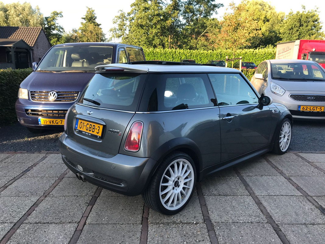 1EB192F2-8CFA-43E1-875E-8055167F0335