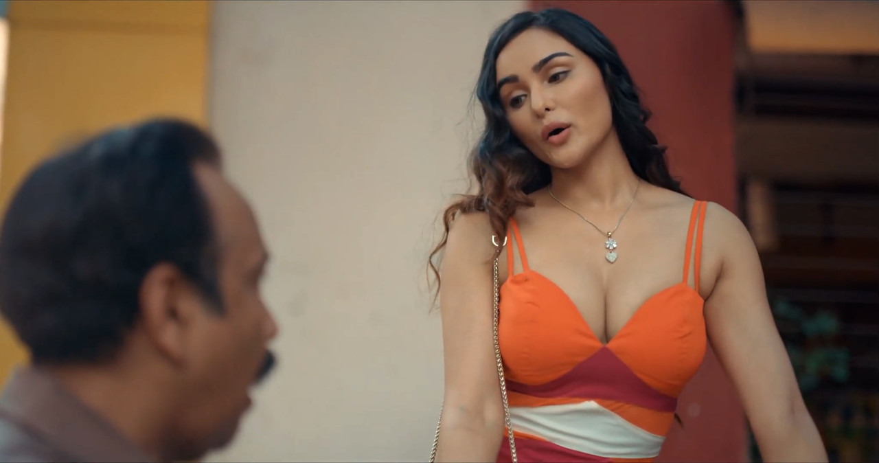 Pratibha.Tanwar cleavage Chakravyuh S01.00_00_47_08.Still009