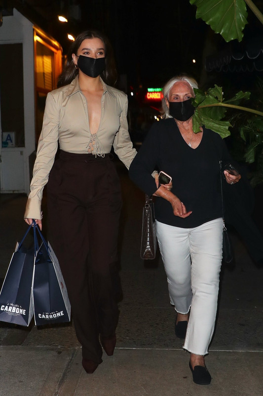 EB5F7E8A-8D28-4FB4-8B95-201E171E7262