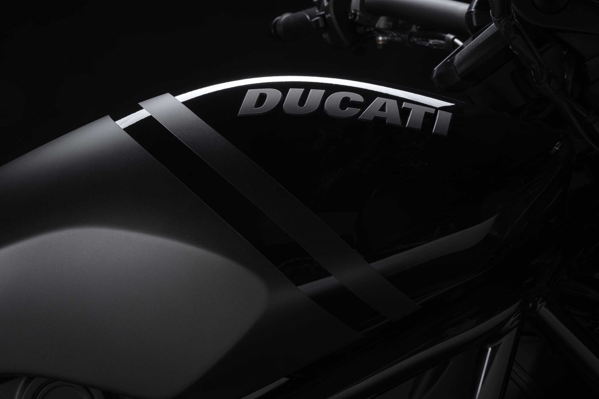 Лимитированный мотоцикл Ducati XDiavel Nero 2022