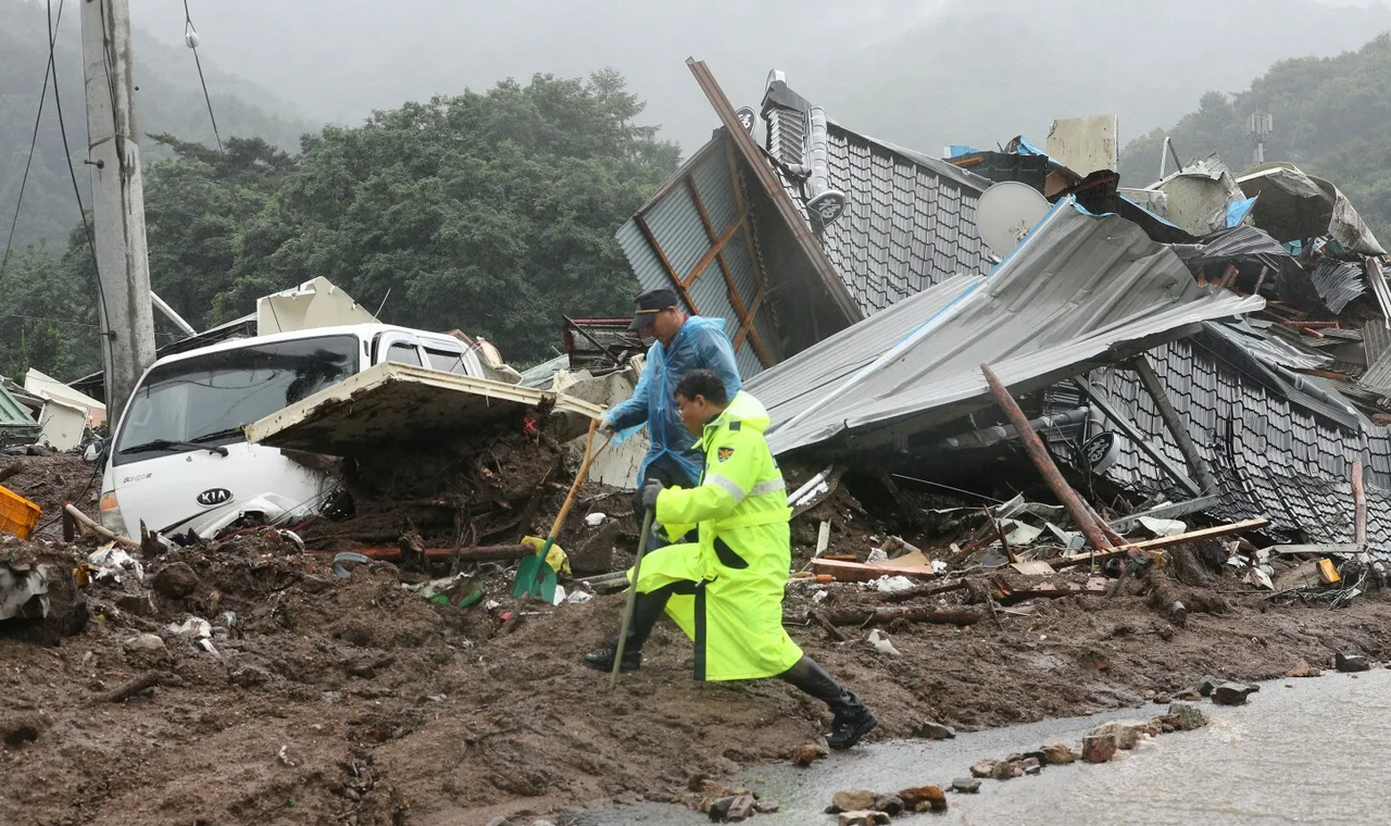 Inundaciones en Corea del Sur dejan 22 muertos