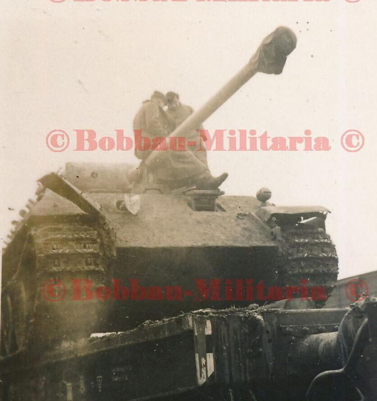 Foto Panzerkampfwagen V PANTHER Panzer mit Zimmerit für Kurland-Kessel 1944.