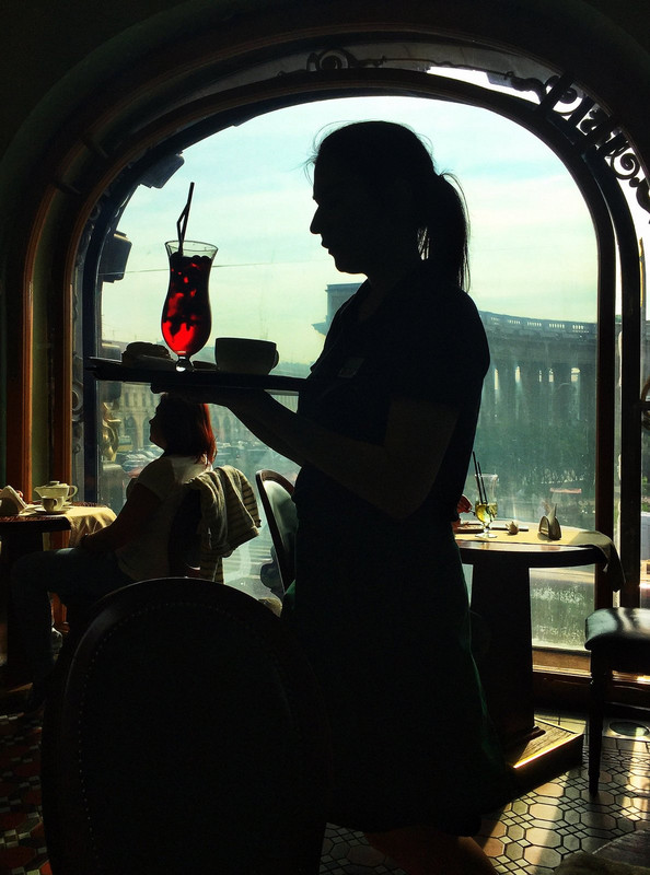 red-drink-cafe.jpg