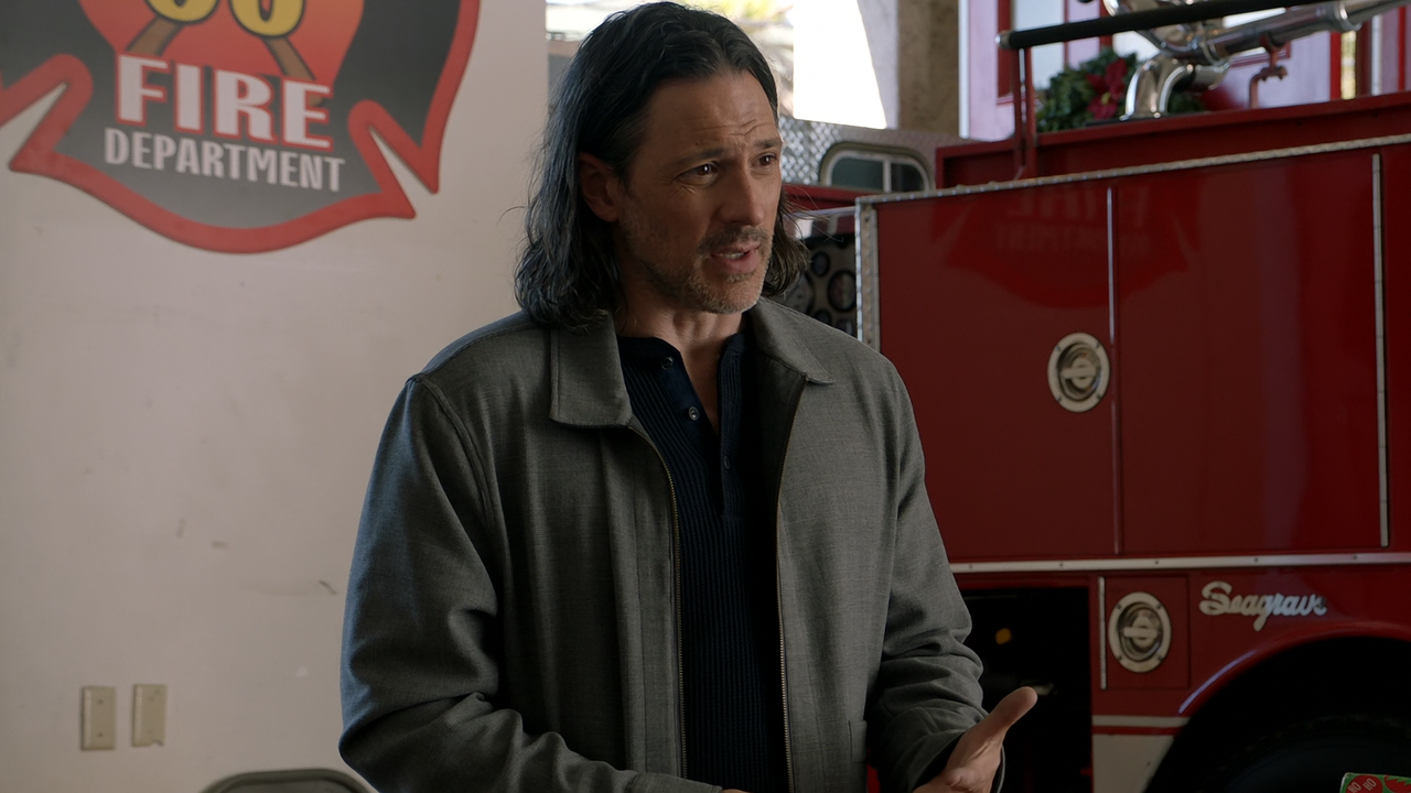 The.Rookie.S04E10.Heart.Beat.1080p.10bit.AMZN.WEB-DL.DDP5.1.HEVC-Vyndros.mkv_snapshot_11.01_[2022.01