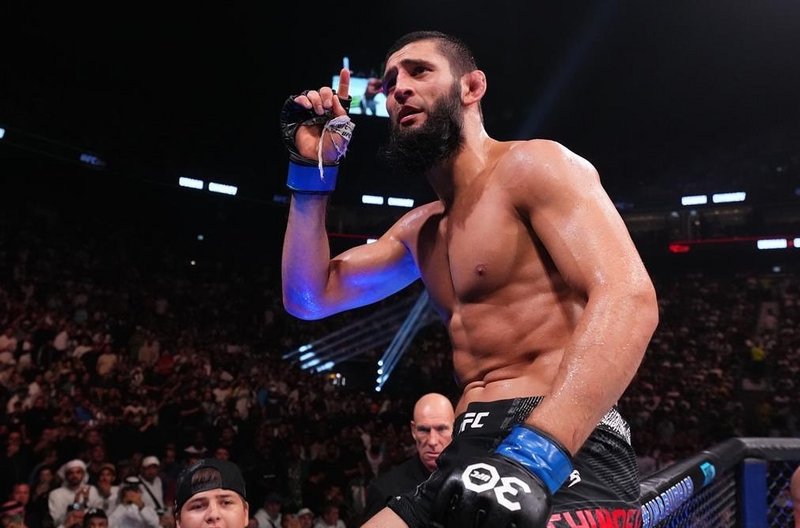 Хамзат Чимаев ще се оперира, но иска битка в UFC 300