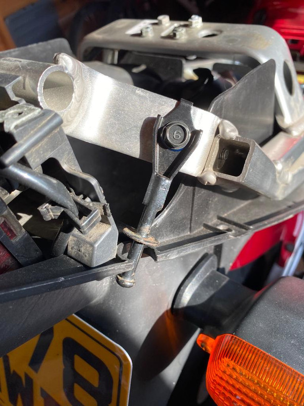 2EA2B9D2-9741-419A-8869-DB75C13C5B1C