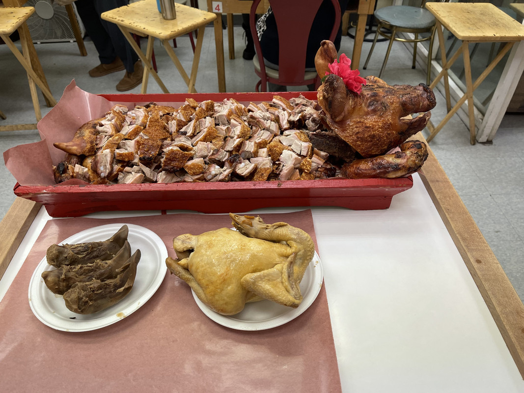 The-Gx-Sports-Forum-Chinese-Roast-Suckling-Pig.jpg
