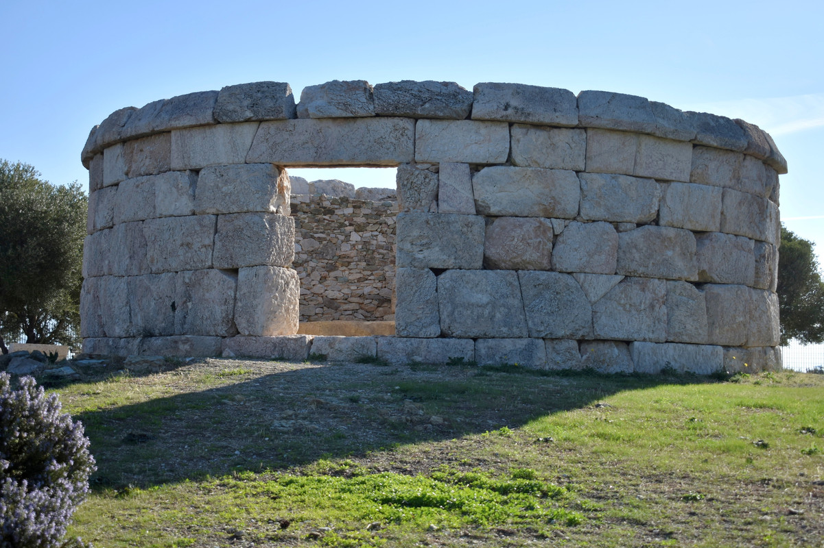 Ταφικό Μνημείο (4)