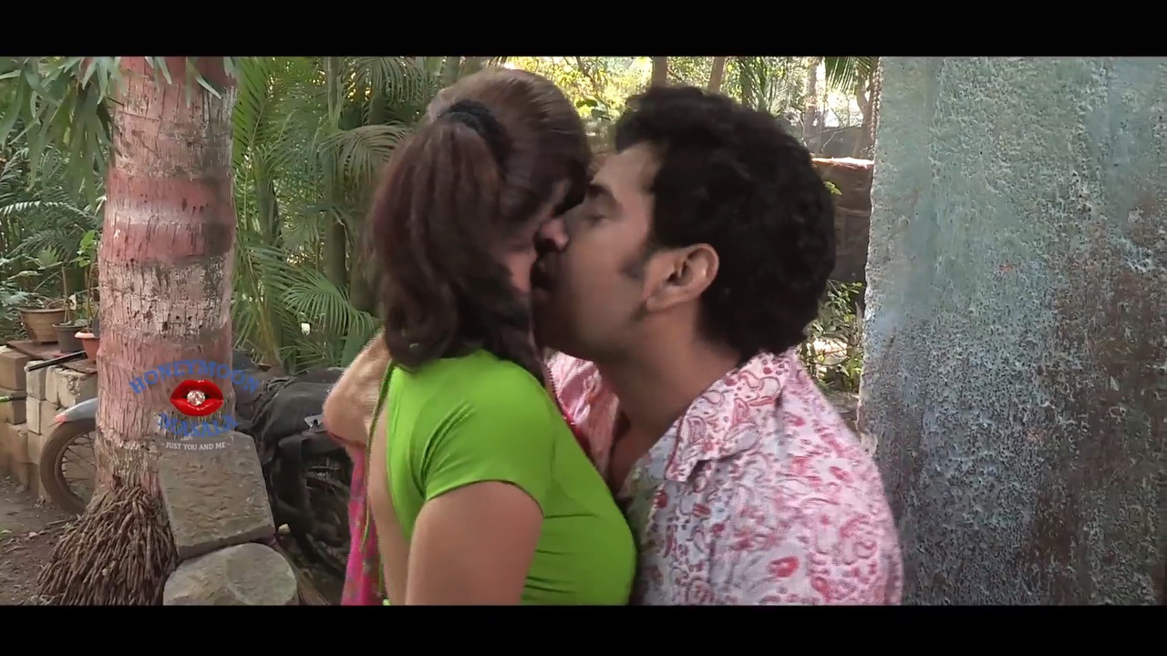 Revenge -A Helpless Housewife Seduced By Husband's Boss.mp4_snapshot_06.39_[2021.05.15_00.17.03]