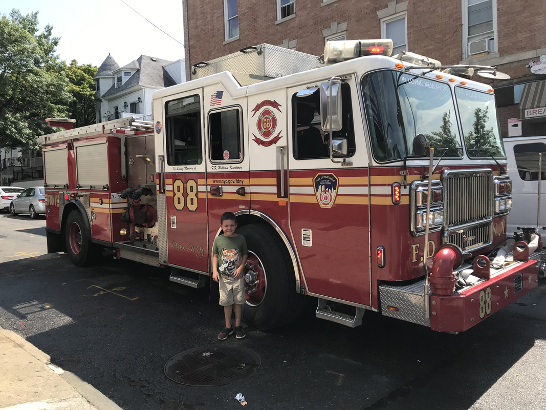 085521DD-7AB8-4DF6-B7A3-E540AAF5ACE5